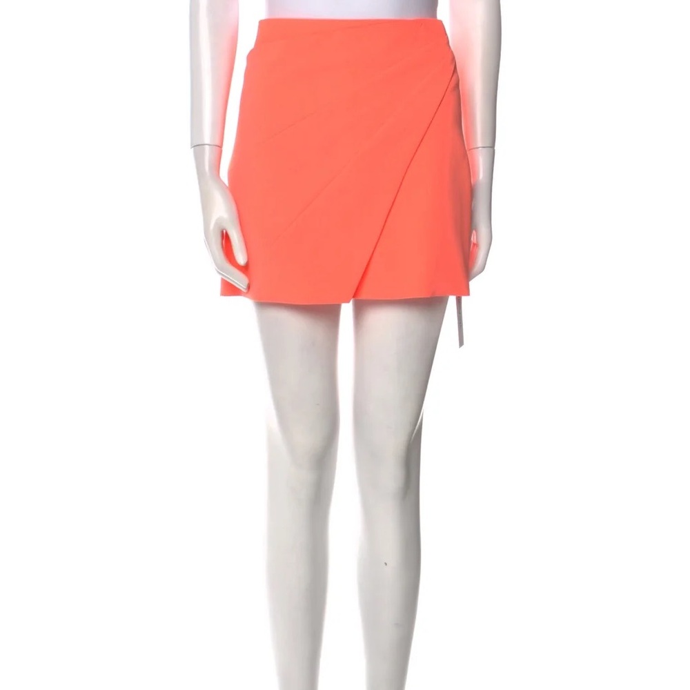 ALICE + OLIVIA Cutout Accent Mini Skirt | Size 6